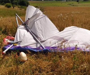 Lotniarz runął z wysokości pod Mieroszowem. Zginął na miejscu!