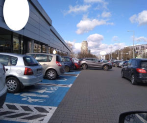 Mieszkańcy Podkarpacia ruszyli do SKLEPÓW!  Tłumy, pełne parkingi, PUSTE PÓŁKI!