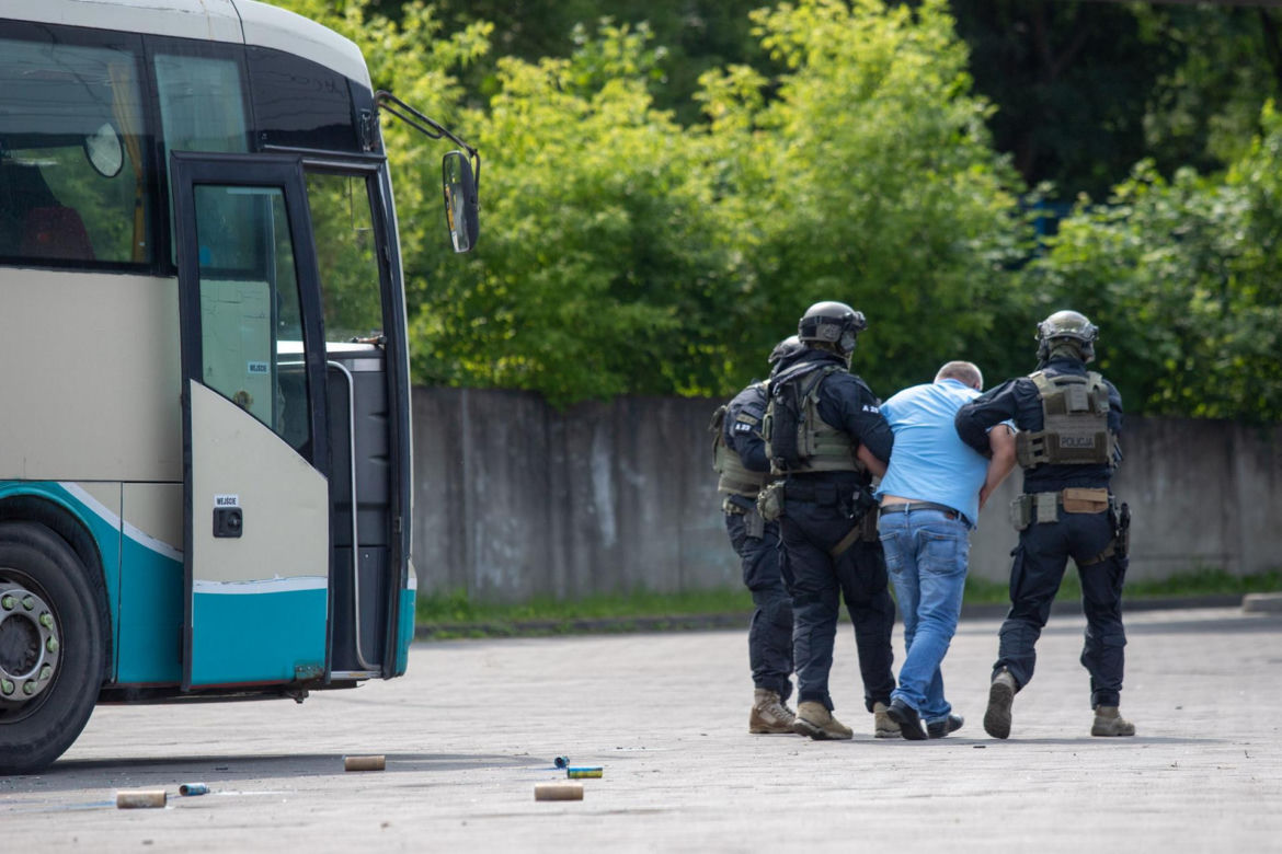 Wybuchy i strzelanina na dworcu autobusowym. Na szczęście, to tylko ćwiczenia