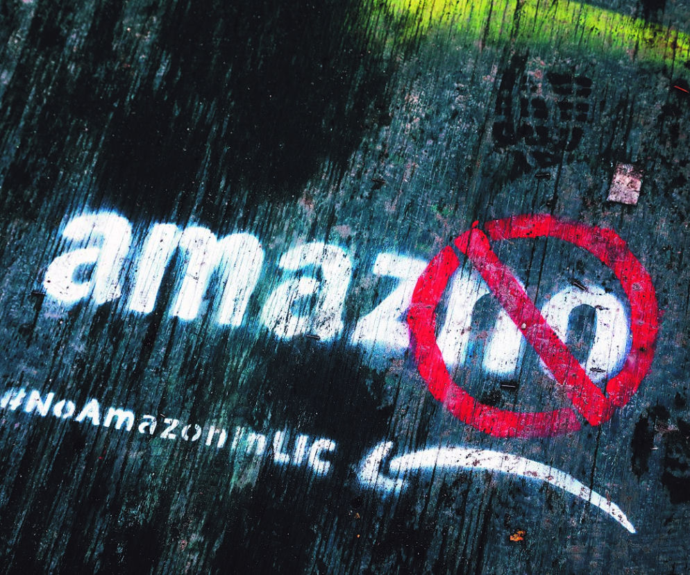 Bunt przeciwko Amazon   