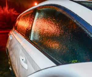 Gołoledź paraliżuje Polskę