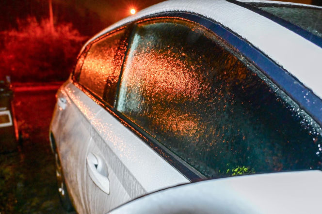 Gołoledź paraliżuje Polskę