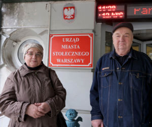 W ostatniej chwili uciekli przed grzywną! Nawet  dwie godziny w kolejce do spisu