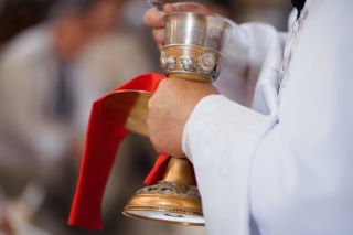 Znany piłkarz zrezygnował z kariery. Poświęcił się Bogu i został księdzem