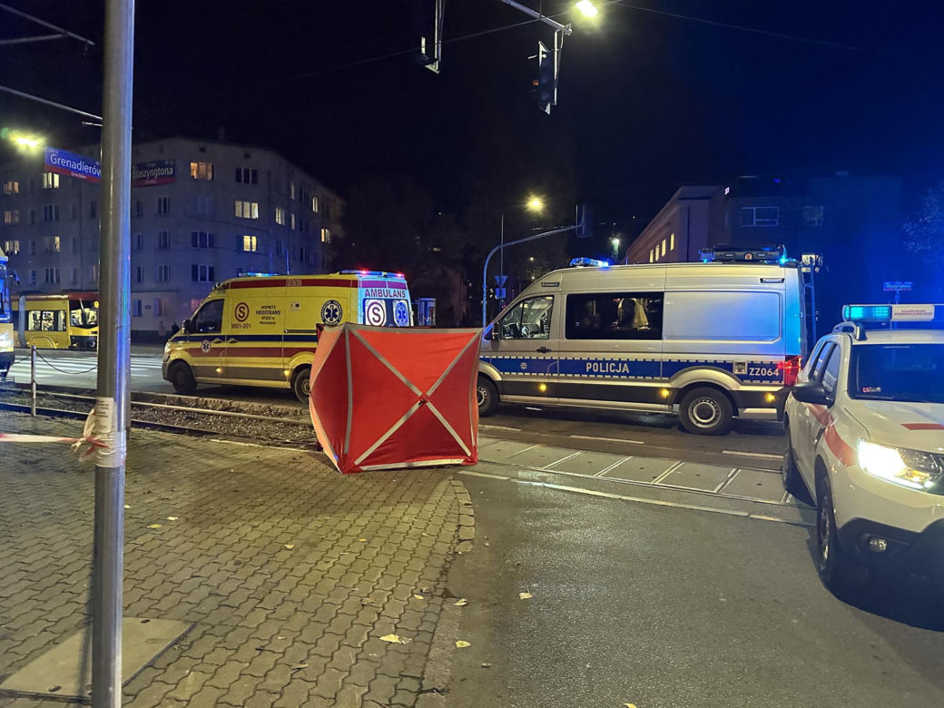 Śmiertelny wypadek na al. Waszyngtona. Tramwaj potrącił pieszego