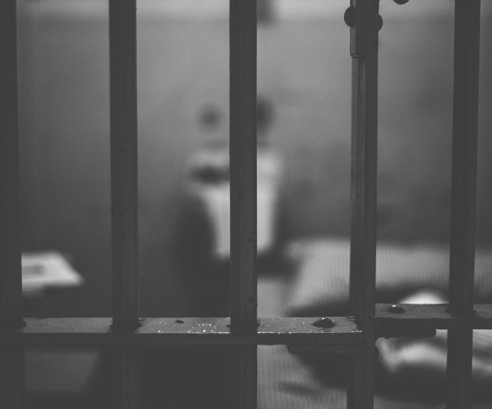 Lublin: Przyjaźń „spod celi” nie przetrwała na wolności. SKATOWALI I OKRADLI kolegę