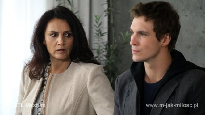 M jak miłość. Aleksandra (Małgorzata Pieczyńska), Marcin (Mikołaj Roznerski)