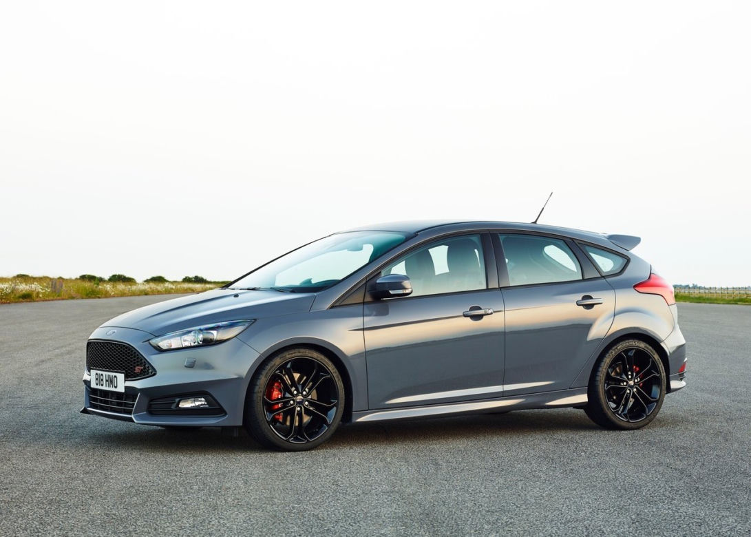 2015 Ford Focus ST facelifting