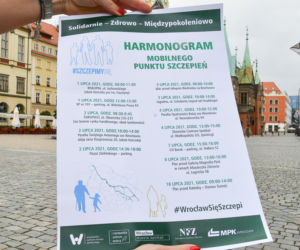 Szczepionkowy autobus kursuje po Wrocławiu