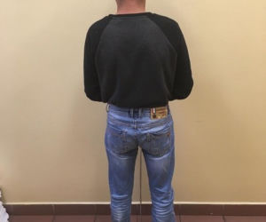 Brutalny rozbój w Ostrowcu. Cztery osoby pobiły i okradły mężczyznę!