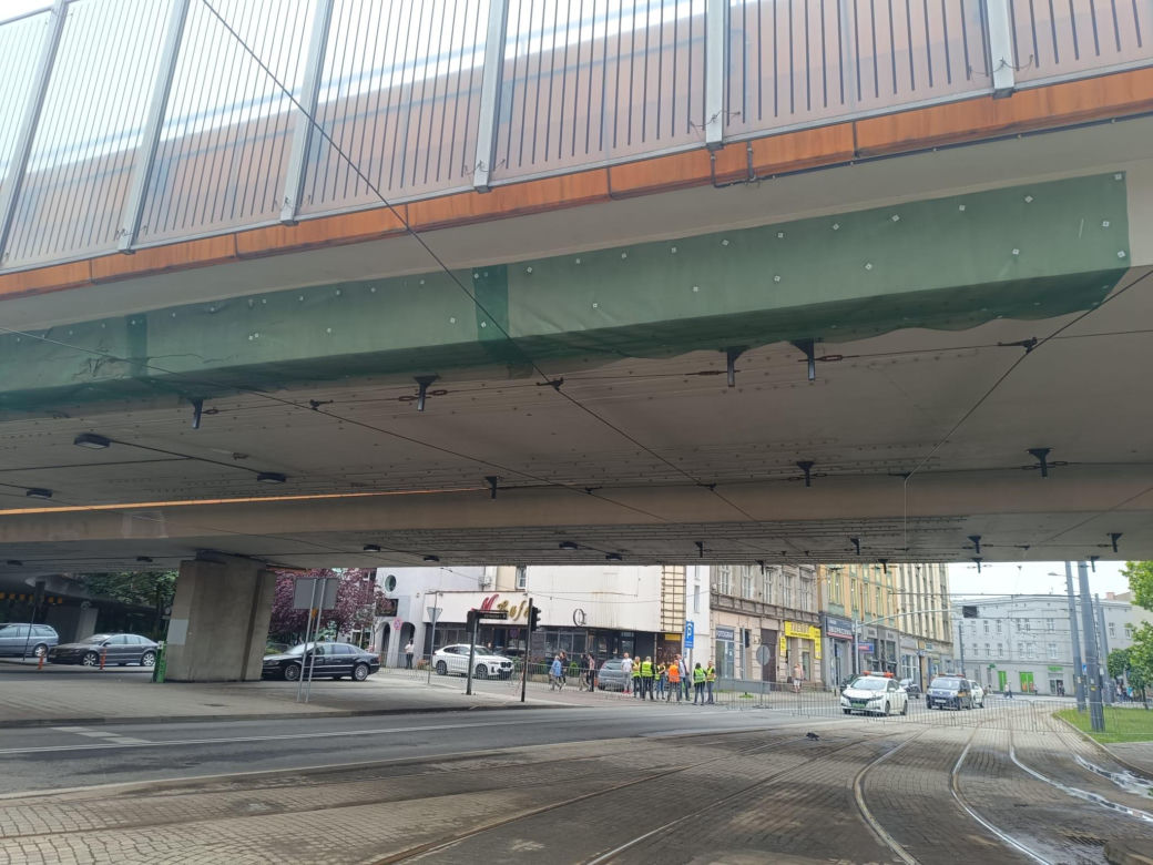 Estakada na Rynkiem w Chorzowie wyłączona z ruchu. Miasto czeka drogowy paraliż
