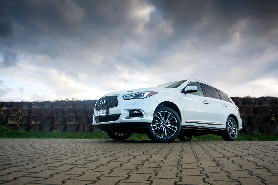 Infiniti QX60 Hi-Tech 3.5 V6 262 KM CVT