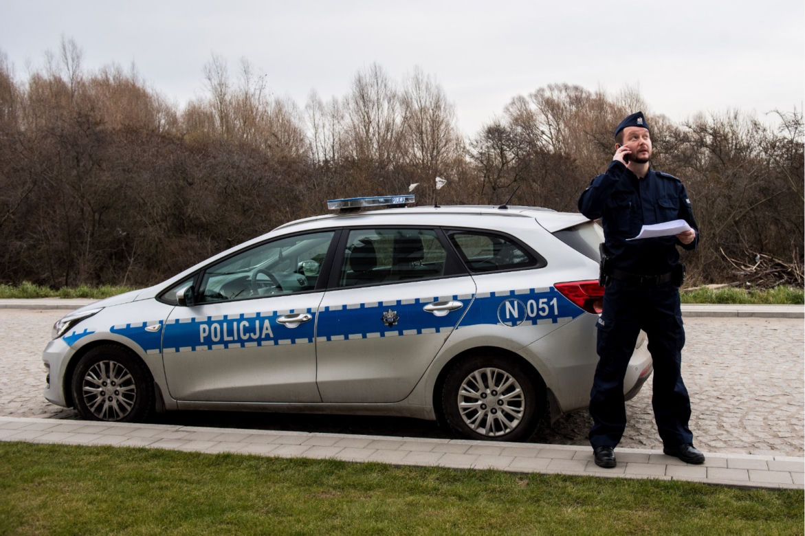 Koronawirus w Trójmieście. Tak policjanci sprawdzają czy przestrzegasz kwarantanny