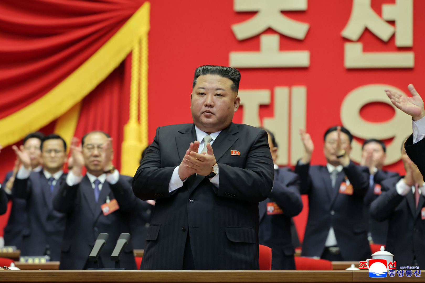 Korea Północna zamyka drzwi do denuklearyzacji. Kim Dzong Un ogłasza nieodwracalny status nuklearny