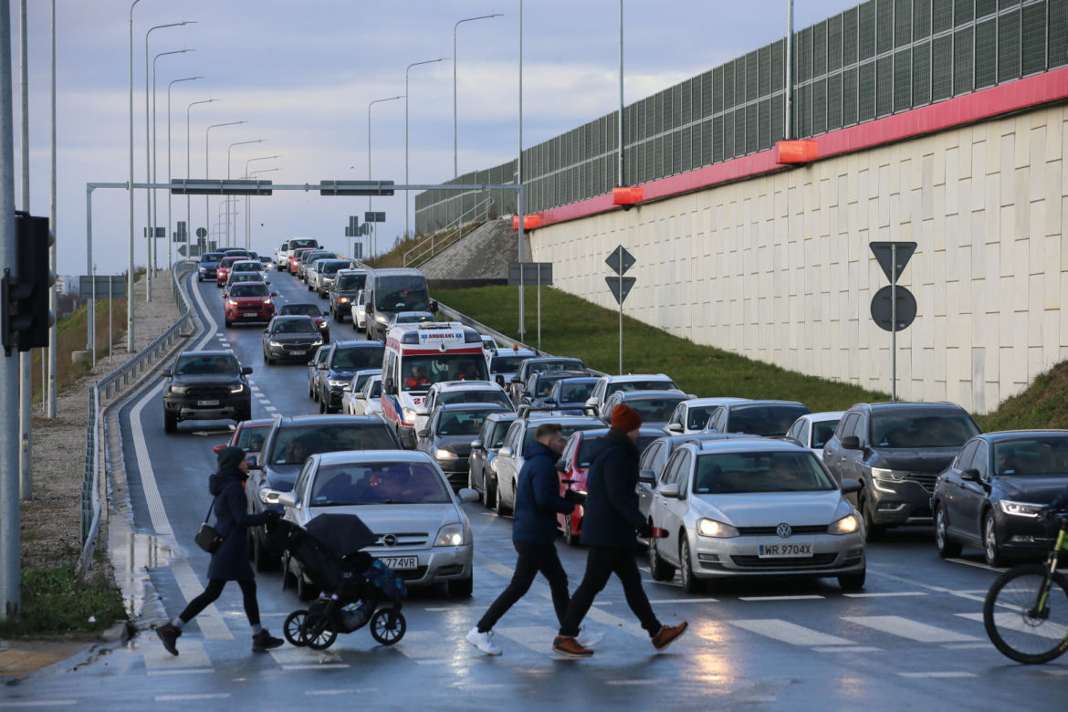 Trzask, prask i tunel otwarty. Kierowcy mogą korzystać już z całej Południowej Obwodnicy Warszawy