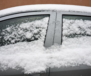 Gołoledź paraliżuje Polskę