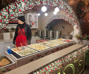 Jarmark Bożonarodzeniowy 2025 na Rynku Głównym w Krakowie. Jedzenie drogie jak nigdy