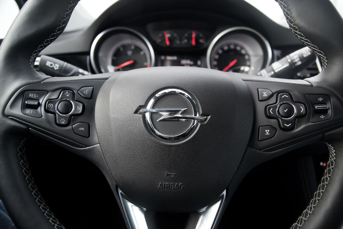 Opel Astra 1.6 CDTi Elite  