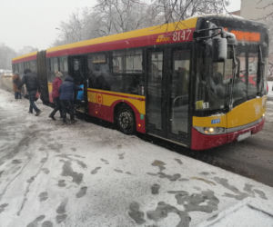Śnieg zaskoczył Warszawę