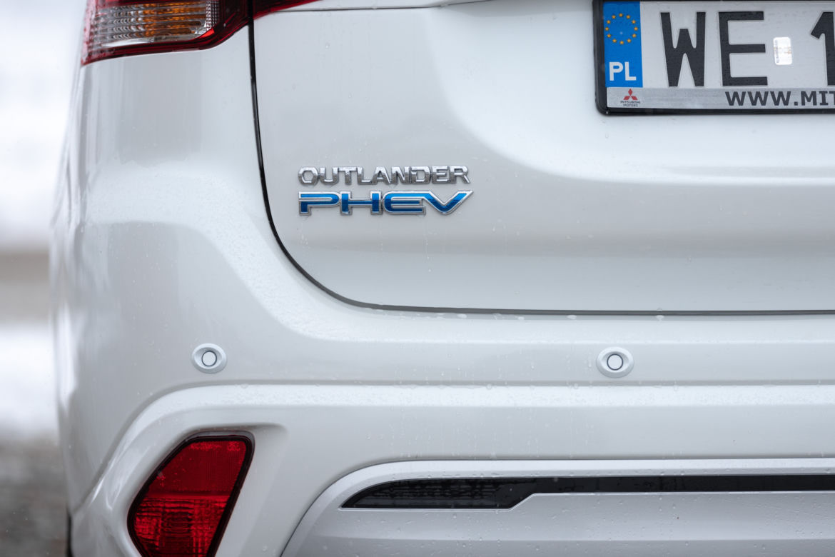 Mitsubishi Outlander PHEV 2020 