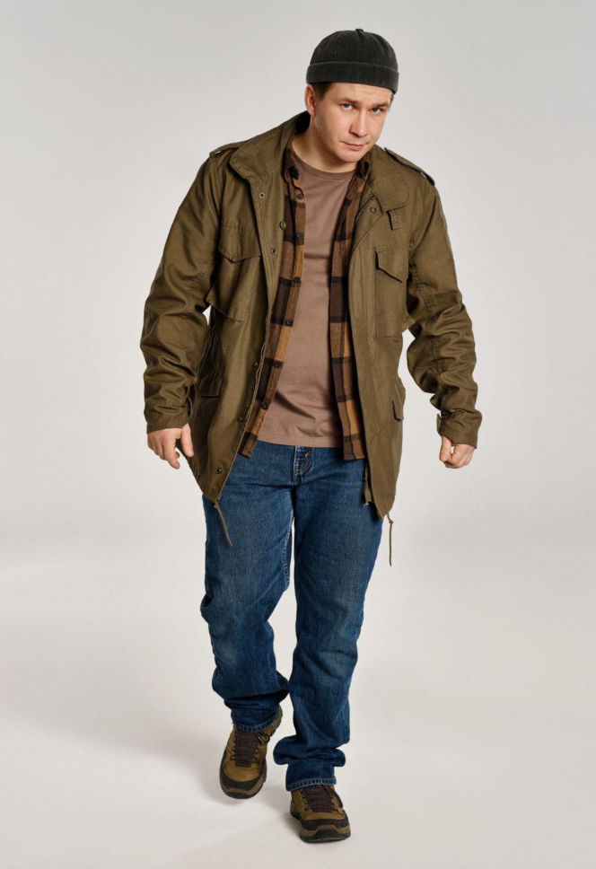 Kacper Moś, podkomisarz (Henryk Simon) 