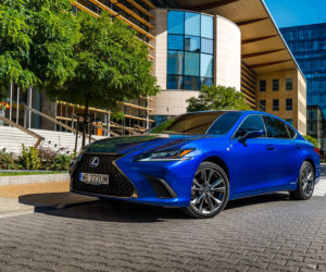 Lexus ES300h F Sport