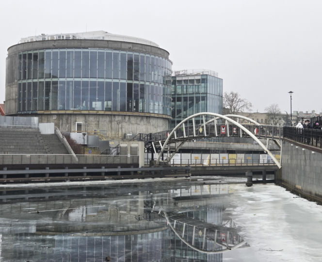 Duże opóźnienie rozbudowy Opery Nova. IV krąg wciąż w budowie