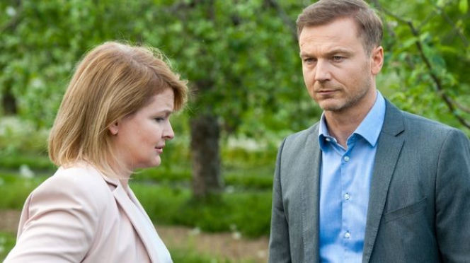 M jak miłość odc. 1236. Marta (Dominika Ostałowska), Andrzej Budzyński (Krystian Wieczorek)