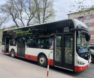 Elektryczne autobusy ma MPK Nowy Sącz.   Pojazdy już można spotkać na ulicach miasta 