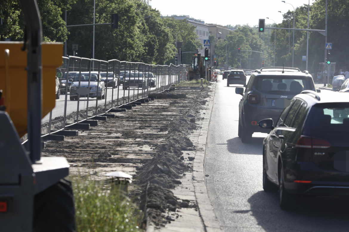 Zacznie się koszmar dla kierowców w Warszawie. Rusza budowa tramwaju do Wilanowa i kolektora na ścieki