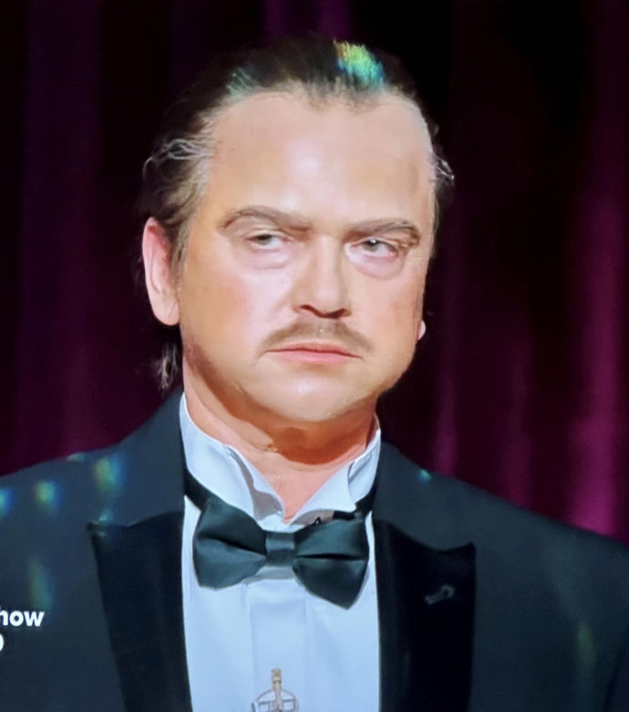 Zrobili z Figury Don Corleone