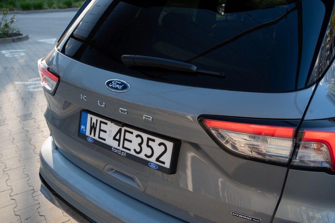 Ford Kuga 2.5 Hybrid AWD ST-Line X 