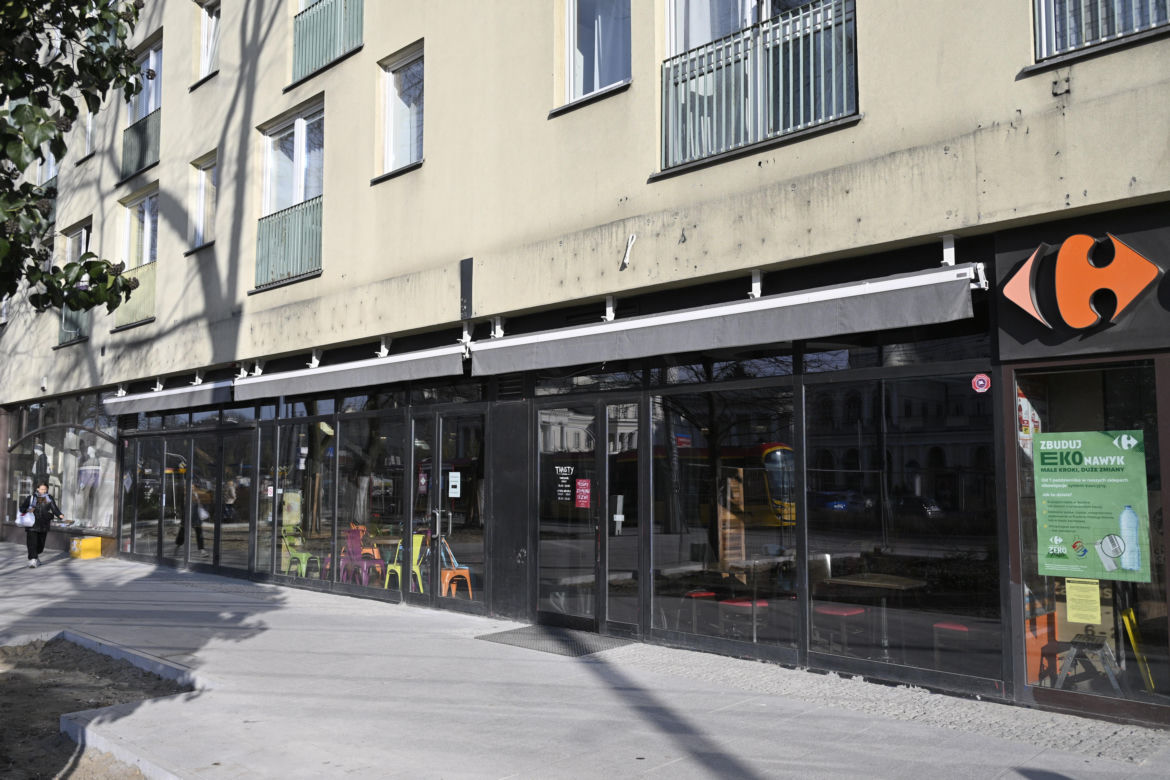 Opłaty za szyld dobiły restaurację w Warszawie na pl. Bankowym, przed samym ratuszu