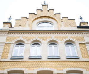 Zabytkowa kamienica przy ul. Targowej 62