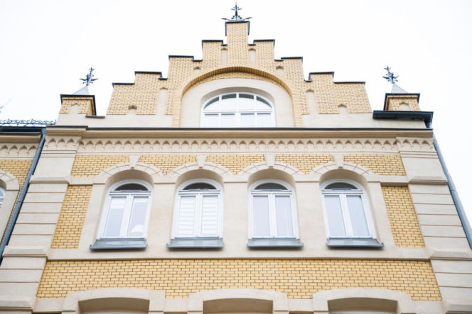 Zabytkowa kamienica przy ul. Targowej 62