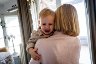 Robiąc to, nieświadomie krzywdzisz swoje dziecko. Specjalistka wyjawia, że działa to na nie jak klaps