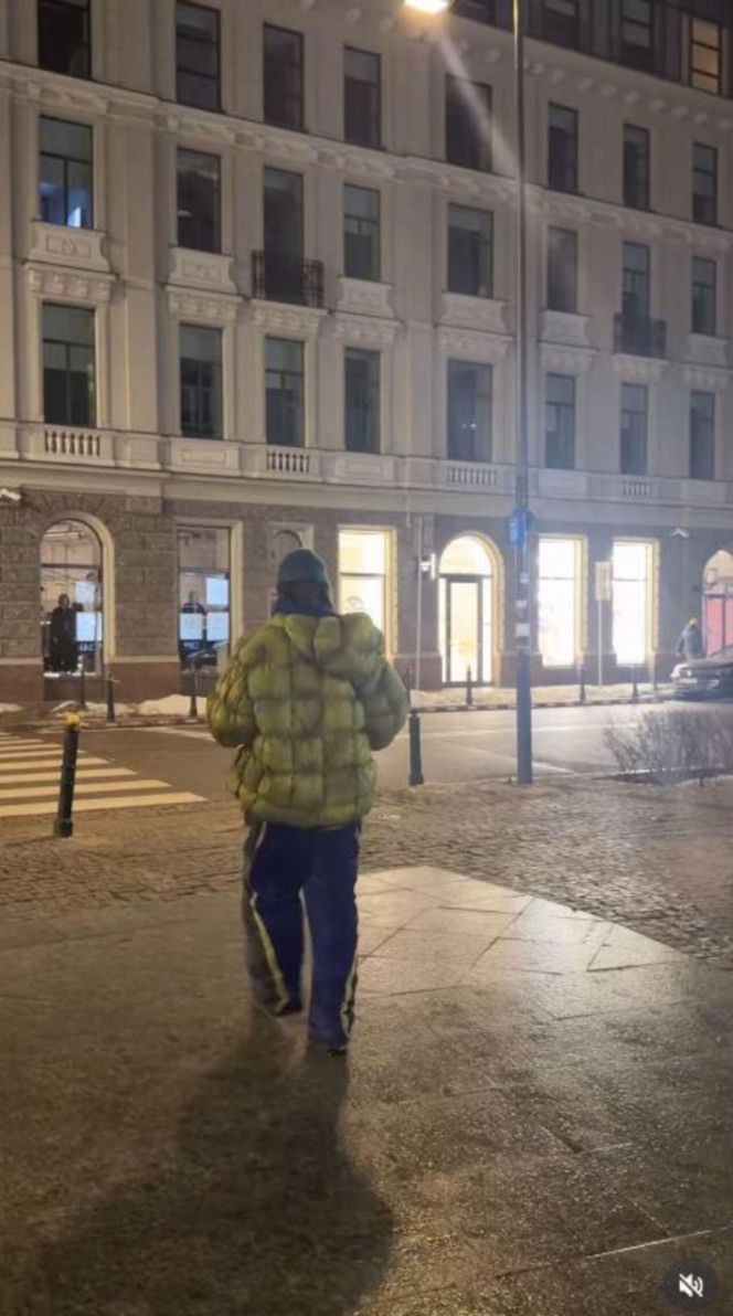 Grafficiarz na placu Zbawiciela