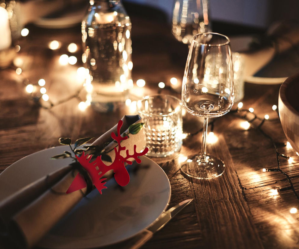 Masz lampki choinkowe? Zobacz, co możesz z nich wyczarować w całym domu