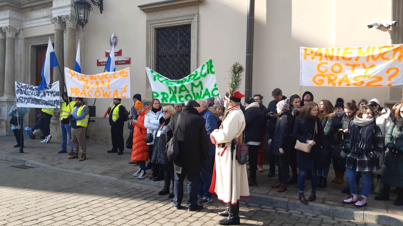 Kraków. Protest przeciwko zarządzeniom władz miasta, które chcą zmienić plan dla Rybitw