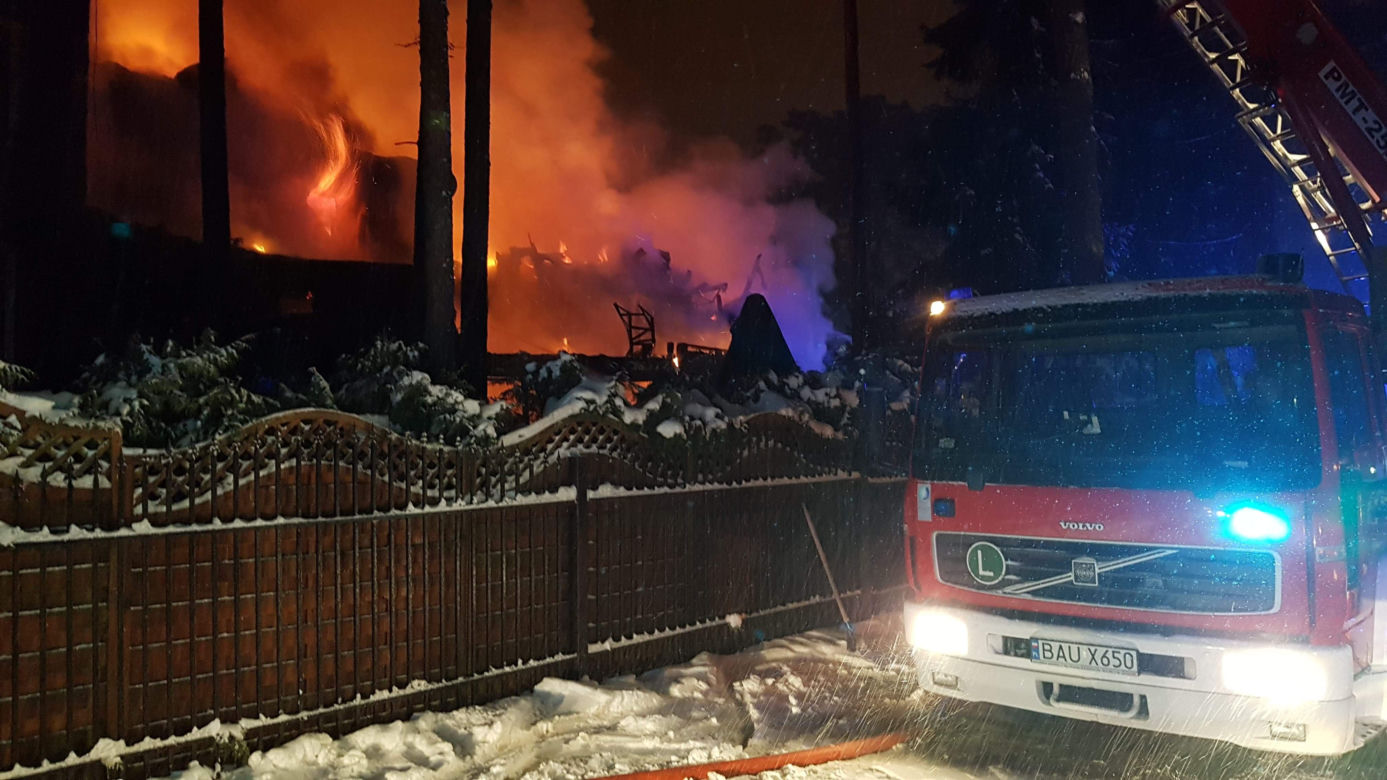 Augustów. Pożar hotelu. Znaczna część budynku spłonęła