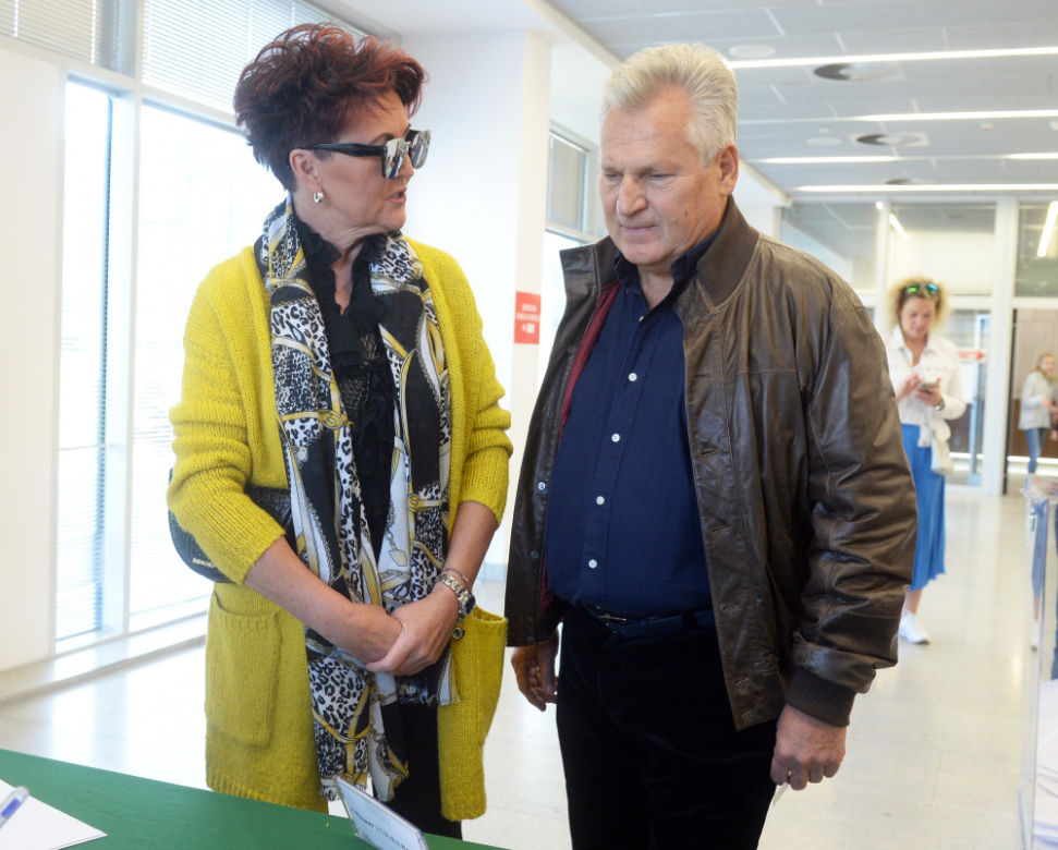 Kwaśniewska zagłosuje inaczej niż mąż