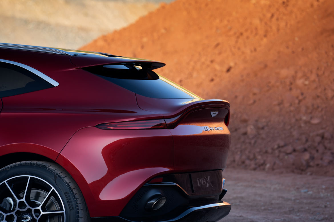 Aston Martin DBX (2020)