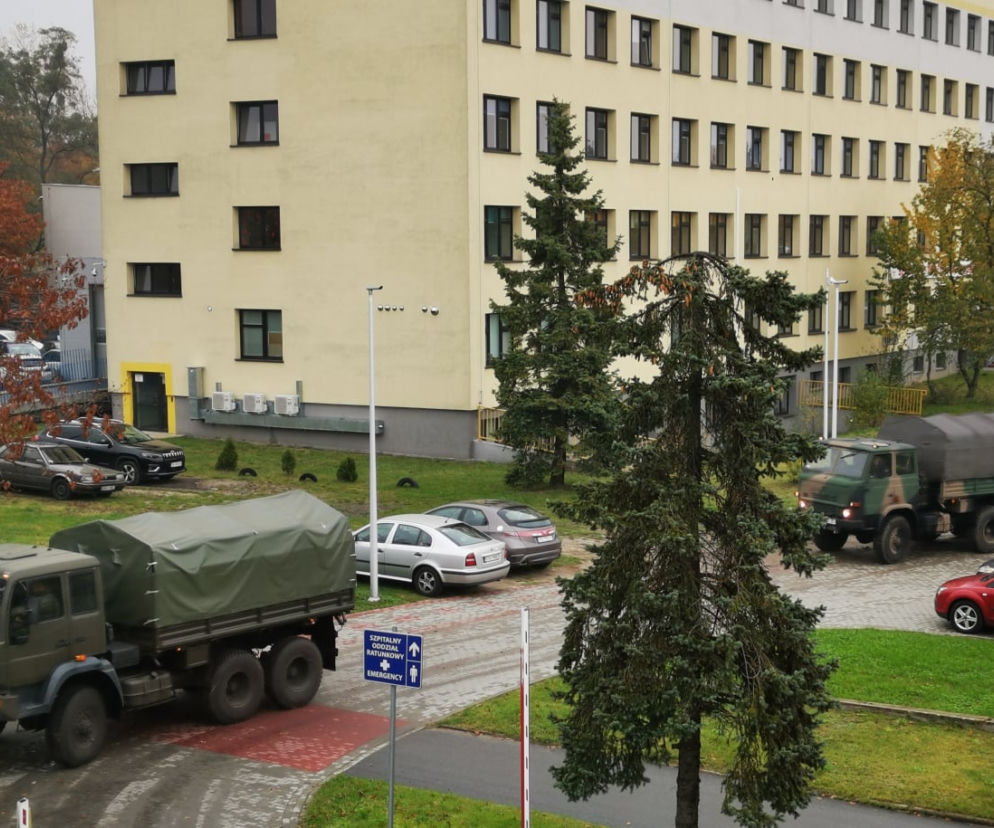 Śląskie. Wojskowe ciężarówki na ulicach! Co się dzieje?