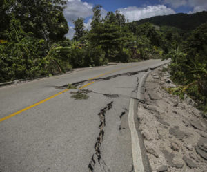 Trzęsienie ziemi na Haiti. Ponad tysiąc ofiar trzęsienia ziemi! Drugie tyle zaginionych