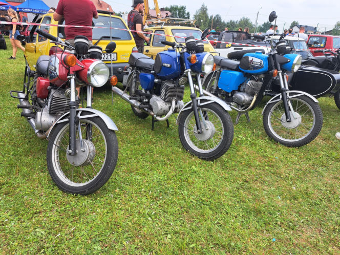 3. Gminny Zlot Zabytków Motoryzacji i Papajów w Ładnej