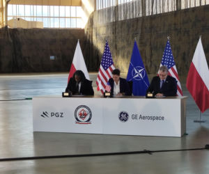 W Dęblinie powstaje hub do serwisowania śmigłowców Apache