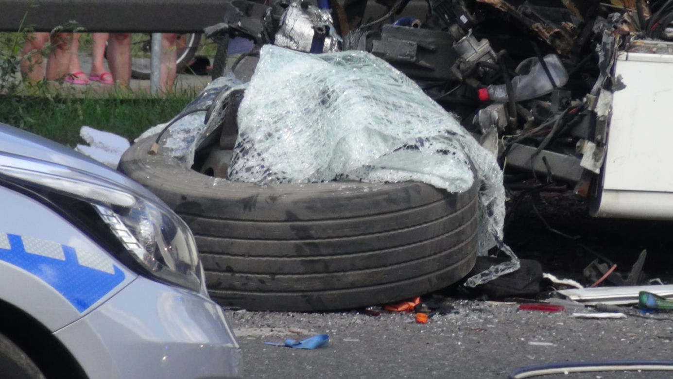 Wypadek miejskiego autobusu w Ząbkach