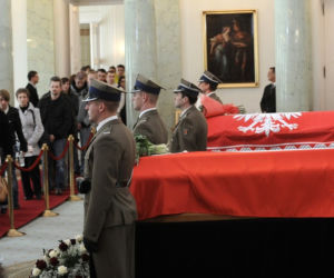 Trumny Lecha i Marii Kaczyńskich w Pałacu Prezydenckim 