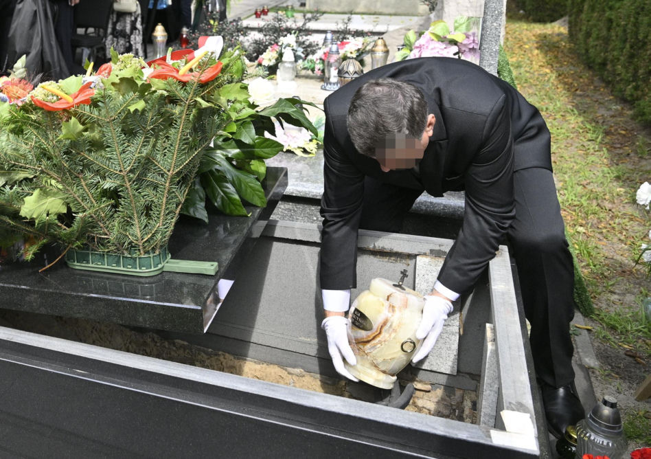 Pogrzeb Igi Cembrzyńskiej. Tłum gwiazd oddaje hołd wielkiej artystce