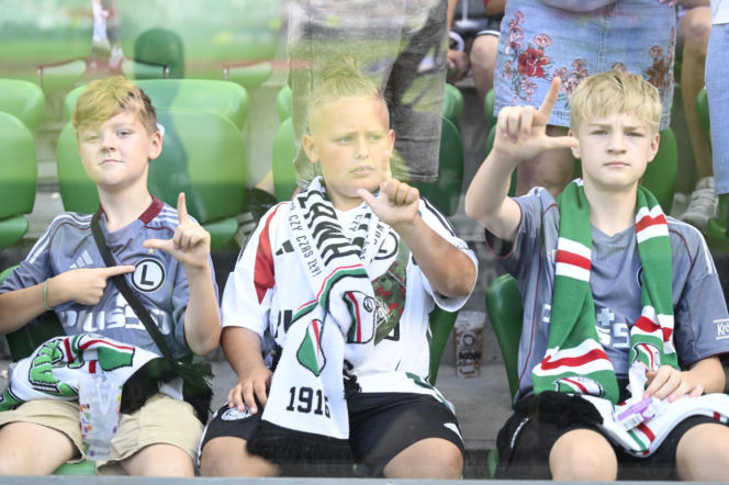 Legia Warszawa - Zagłębie Lubin: Zdjęcia kibiców